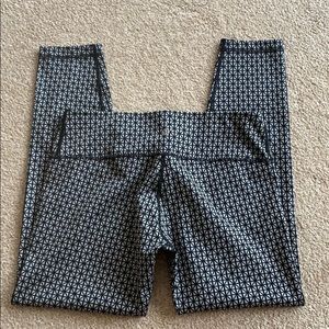 Lululemon wunder under